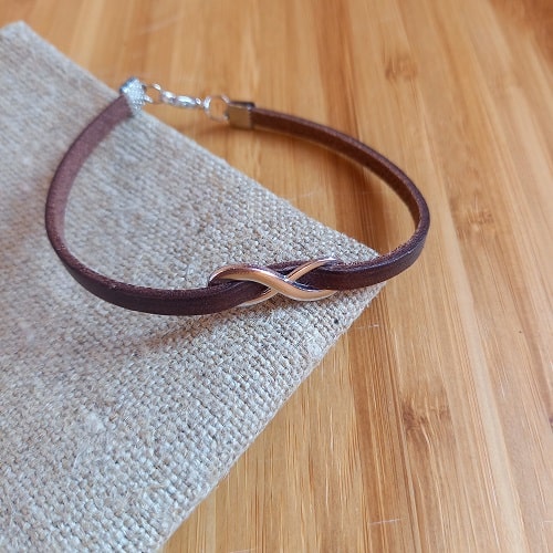 Կաշվե թևնոց lb25040