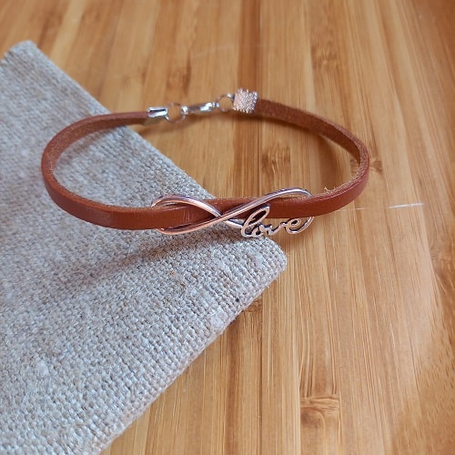 Կաշվե թևնոց lb25042