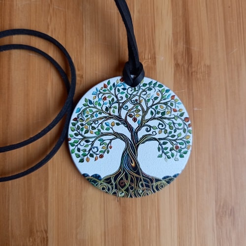 Կաշվե կախազարդ lc25012