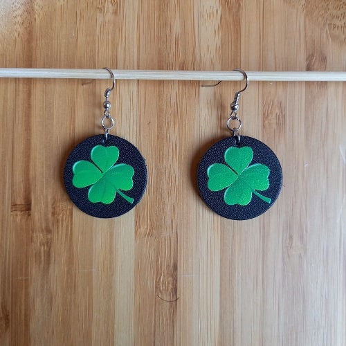 Կաշվե ականջօղ le25002