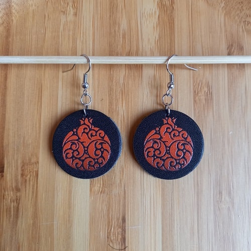 Կաշվե ականջօղ le25003