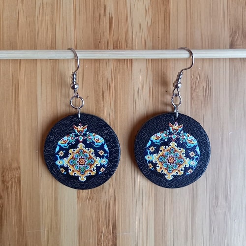 Կաշվե ականջօղ le25007