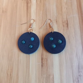 Կաշվե ականջօղ le25016