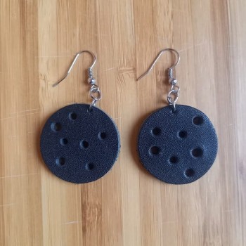 Կաշվե ականջօղ le25018