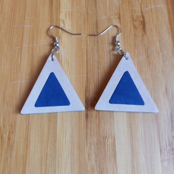 Կաշվե ականջօղ le25027