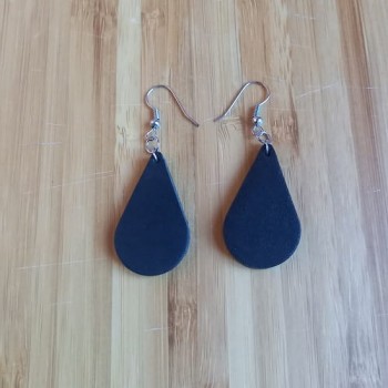 Կաշվե ականջօղ le25033